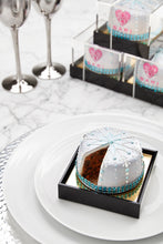 Load image into Gallery viewer, Christmas Snowflake - Sari Cakes
