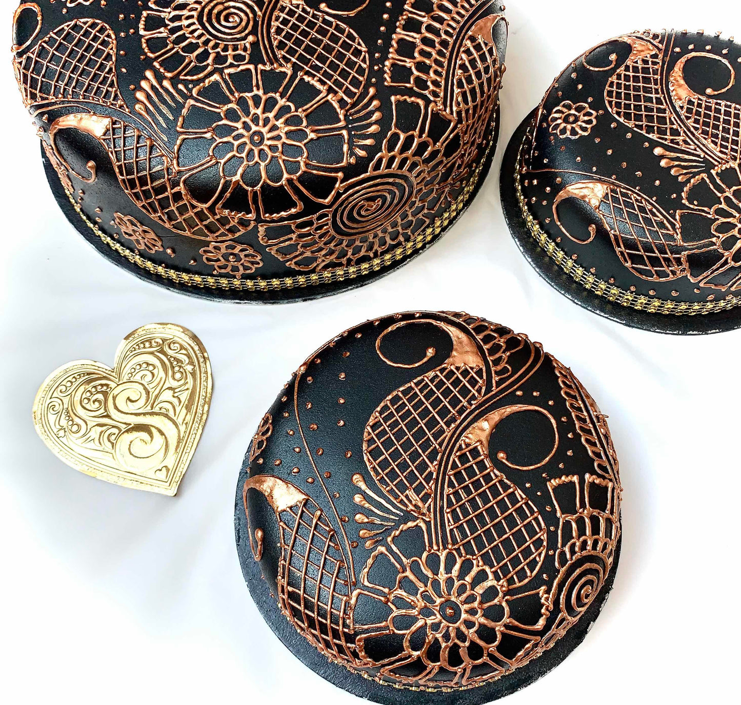 Black Gold - Special Edition - Sari Cakes 