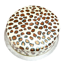 Load image into Gallery viewer, White Leopard - Sari Cakes 